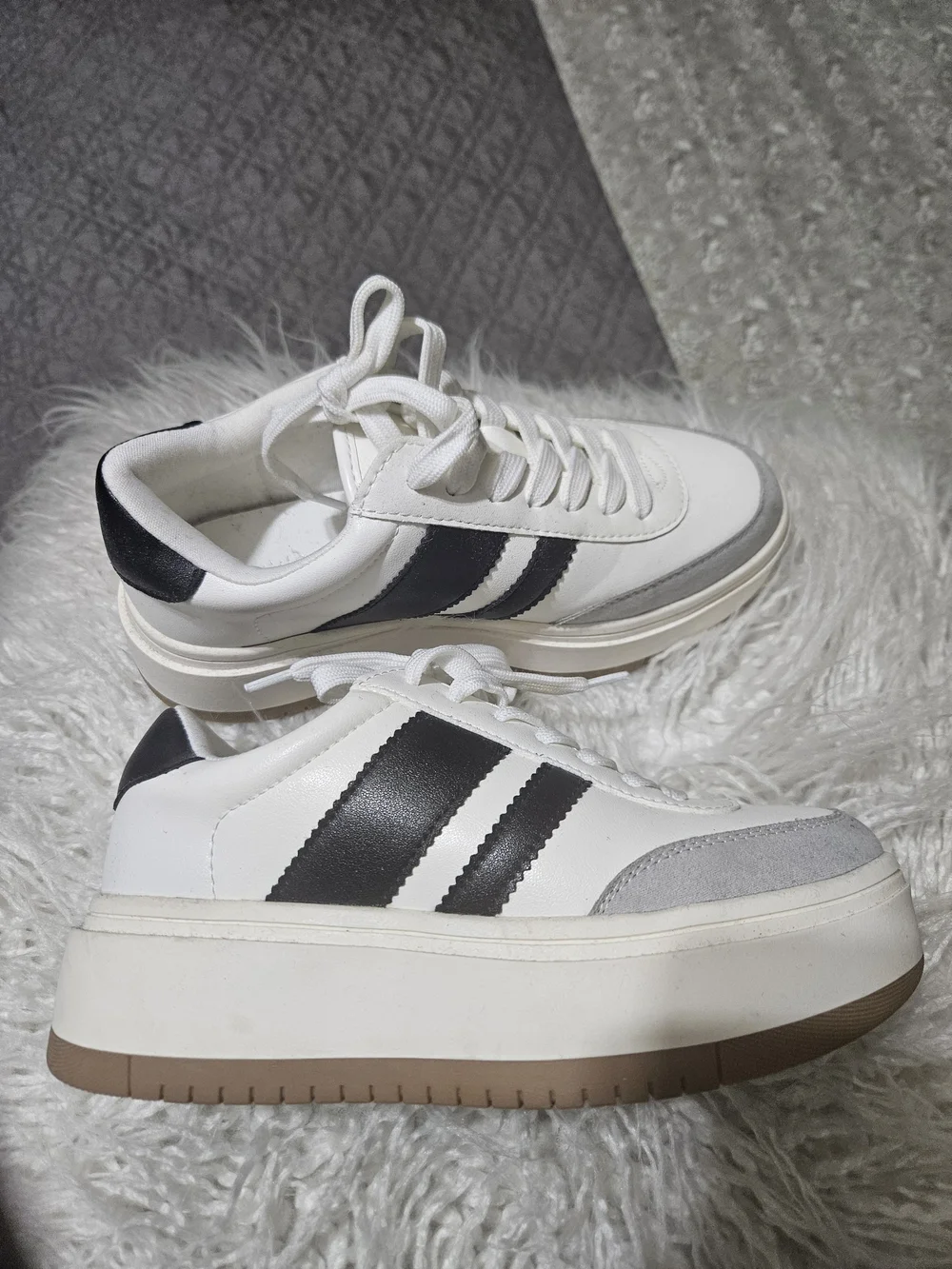 White Platform Sneakers with Black Stripes and Gum Sole